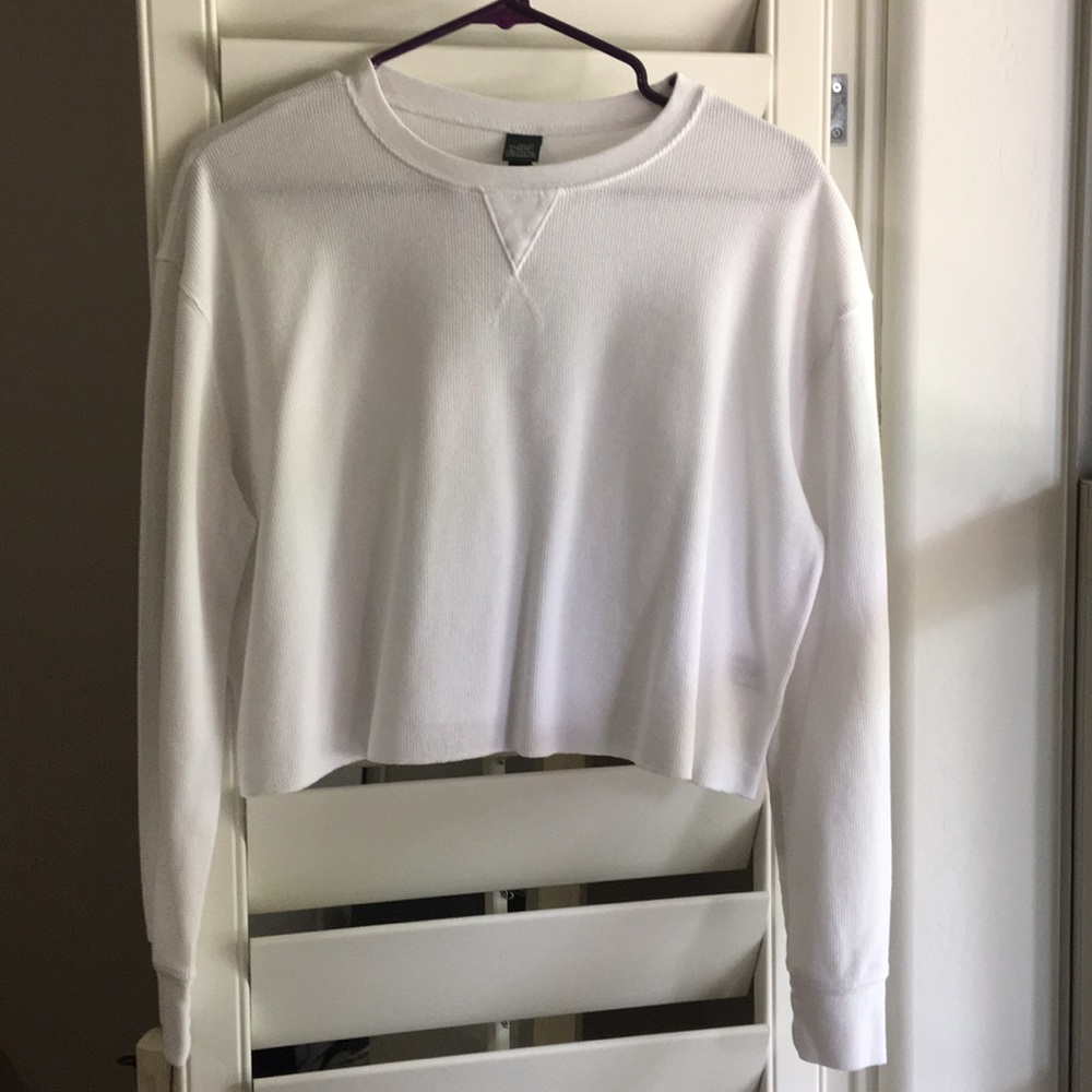 White crop long sleeve TEE